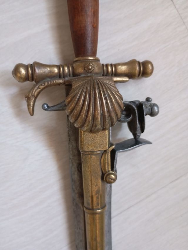 Pistola daga francesa 