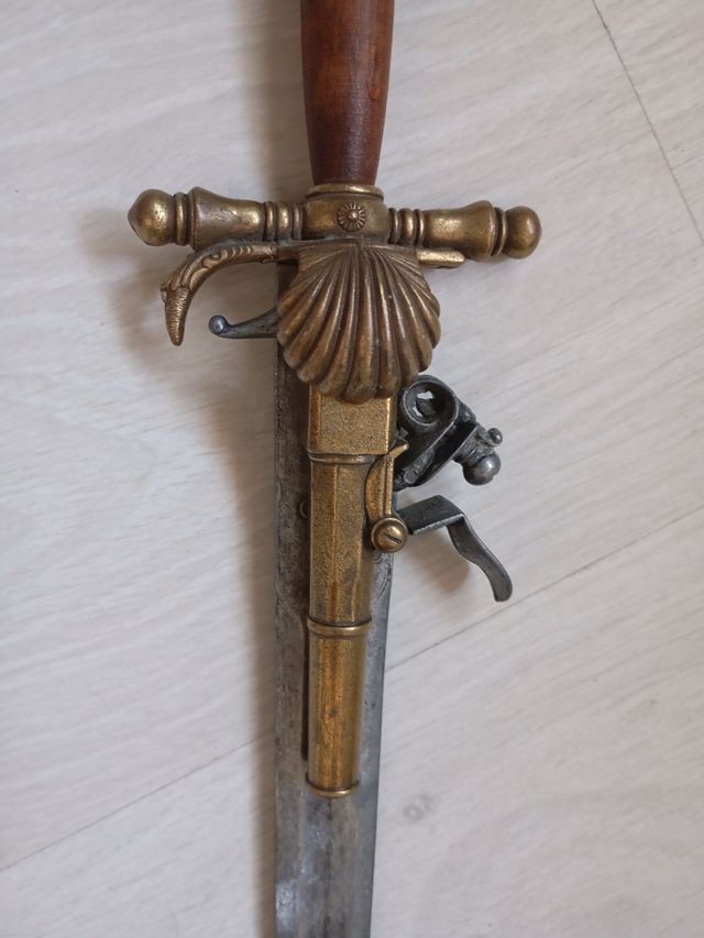 Pistola daga francesa 