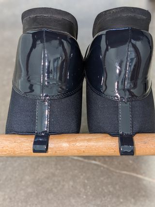 Botines acharolados 