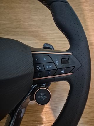 Volante leon cupra con airbag