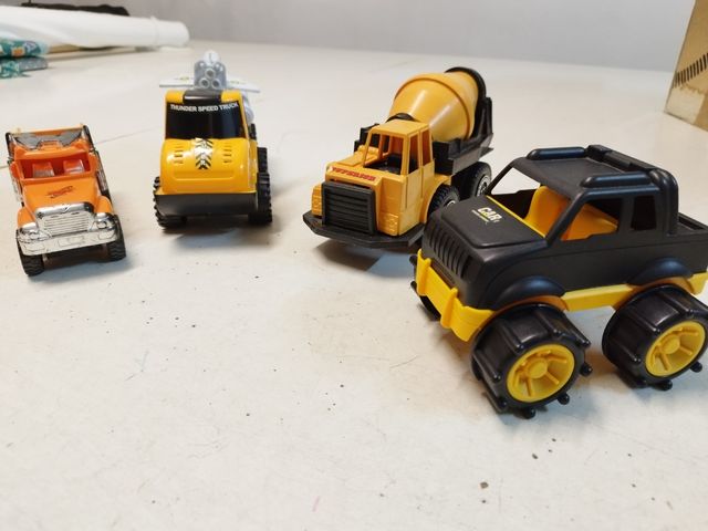 Lote de camiones de obra de juguete