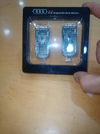 Audi luz led Original con logo Quattro 