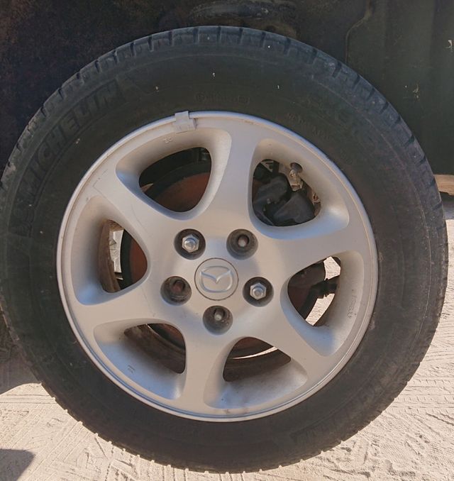 Llantas Mazda 15"