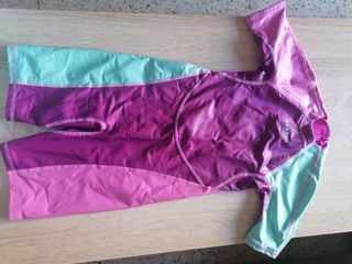 Bañador entero niña.