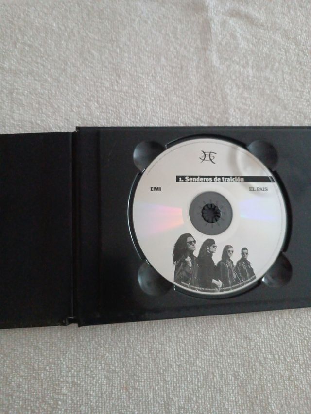 Héroes del silencio Vol.1 El país