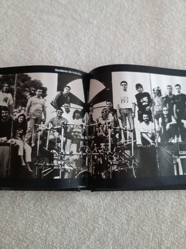 Héroes del silencio Vol.1 El país