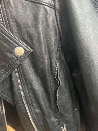 Cazadora piel estilo rockera