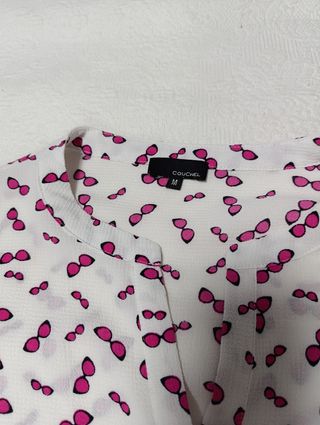 Blusa Couchel blanca y rosa 