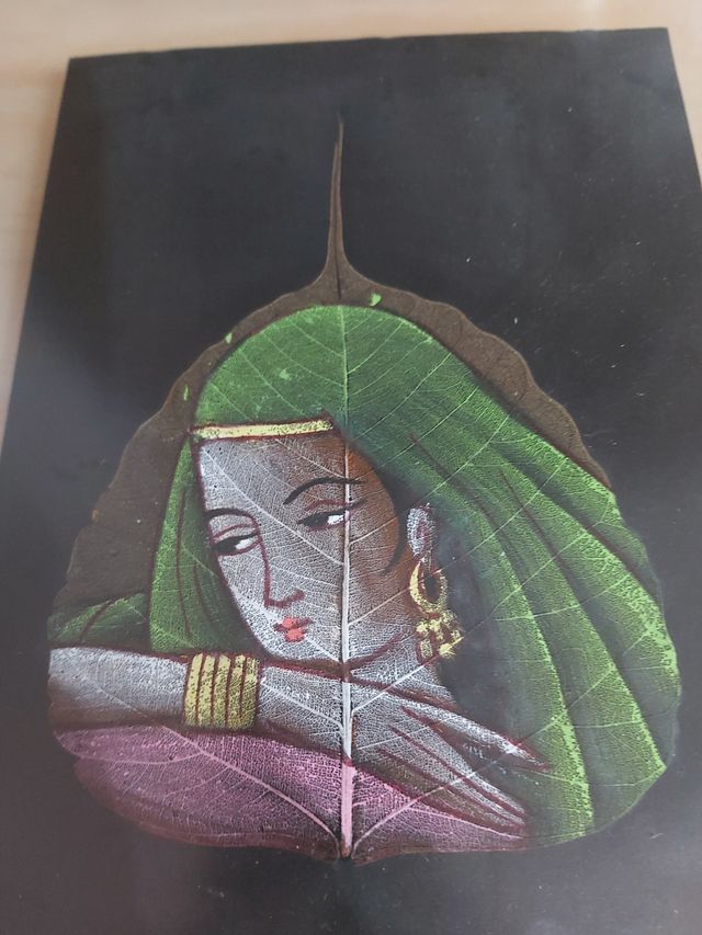 Hoja de la India pintada a mano