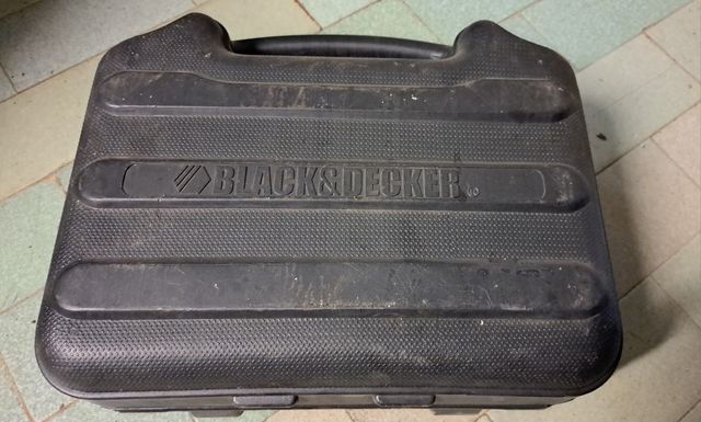 levigatrice black&decker