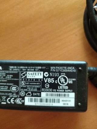Cargador Toshiba 