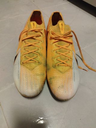 Botas de fútbol 