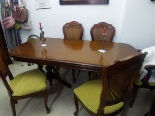 Conjunto de mesa comedor con 4 sillas