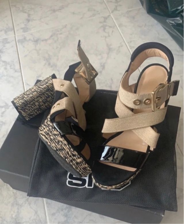 Scarpe con tacco e zeppa paciotti