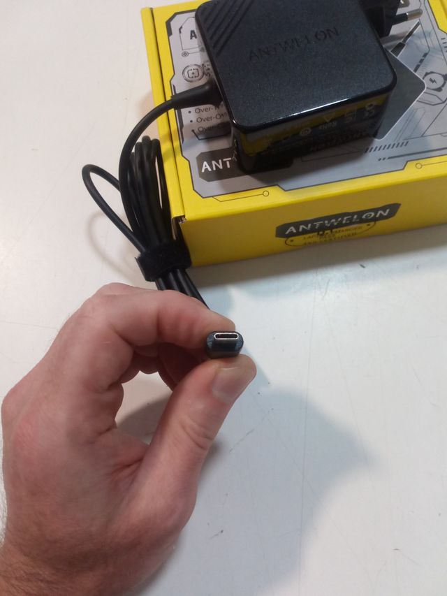 Alimentatore Caricabatterie 65W USB C 20V 3,25A