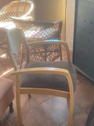 Silla butaca de madera maciza