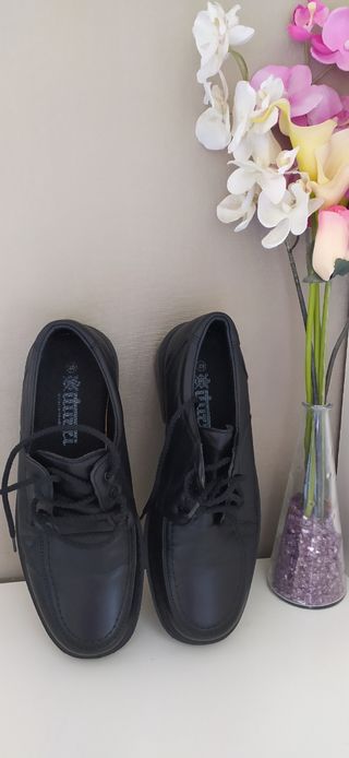Zapatos NUEVOS n. 39