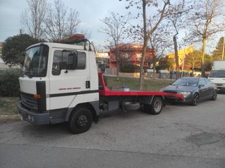 SERVICIO DE GRUA, Y ALQUILER, REMOLQUE 