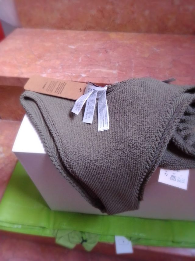 Bikini bandeau de Etam verde militar