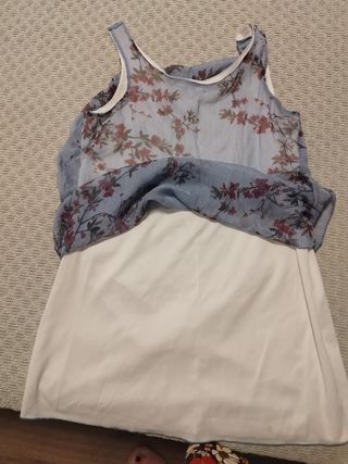 Pantalón, camisa.