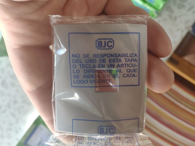 Lote 17 tapas BJC Iris Mega