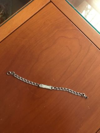 Esclaba de plata niña