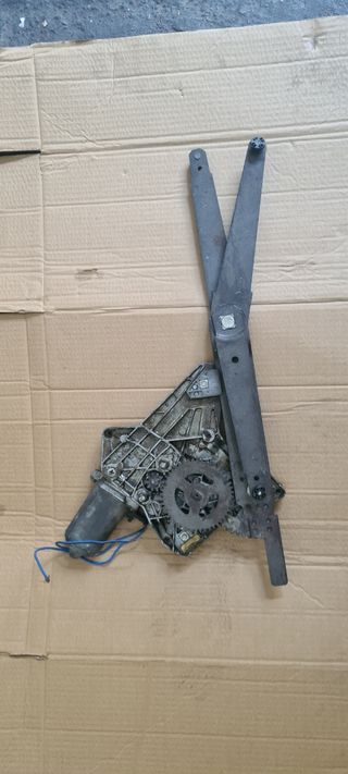 Elevalunas derecho porsche 944