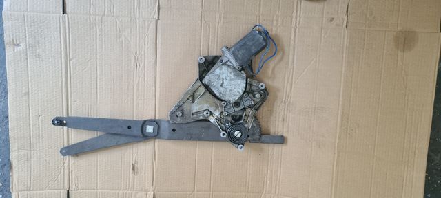 Elevalunas derecho porsche 944