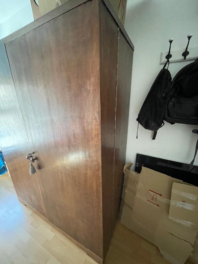 ARMARIO ANTIGUO DISEÑO