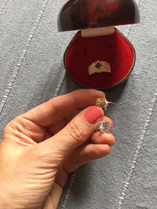 Pendientes y anillo bañado en oro