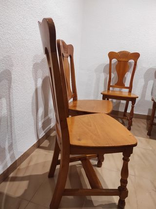 4 Sillas madera