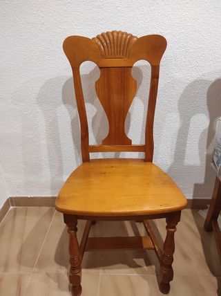 4 Sillas madera