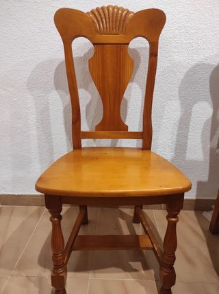 4 Sillas madera