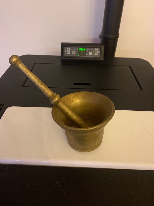 Mortaio di bronzo antico perfetto