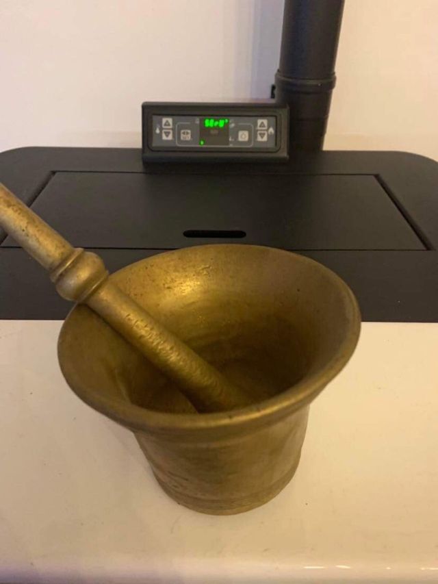 Mortaio di bronzo antico perfetto