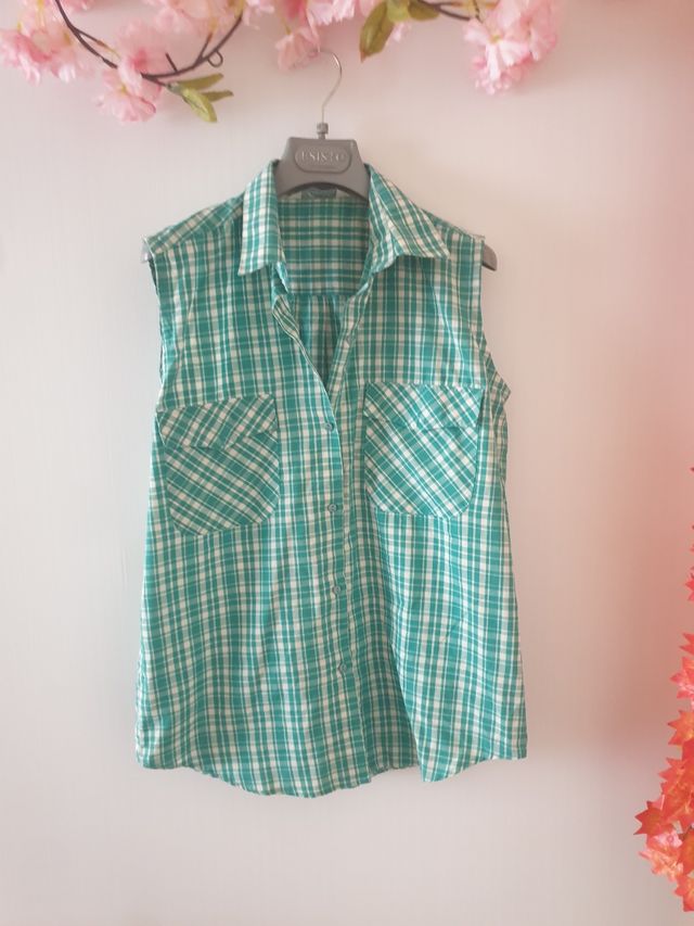 Camicina a quadri verde smanicata