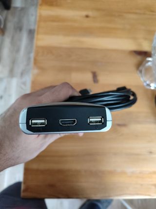 KVM HDMI 2 PC