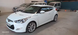 Hyundai Veloster 2012