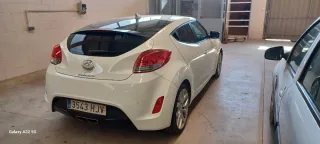 Hyundai Veloster 2012