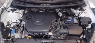 Hyundai Veloster 2012