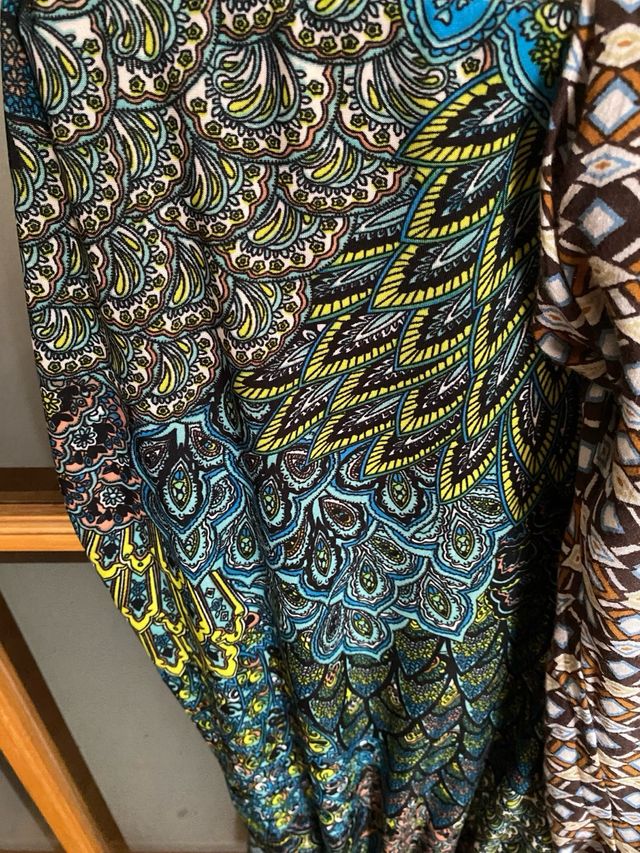 LOTE DOS PANTALONES ESTAMPADOS