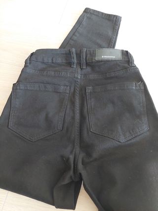Vaquero Stradivarius mujer