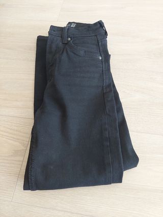 Vaquero Stradivarius mujer