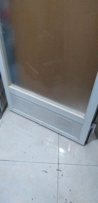 Puerta aluminio blanca para cocina/galería/terraza