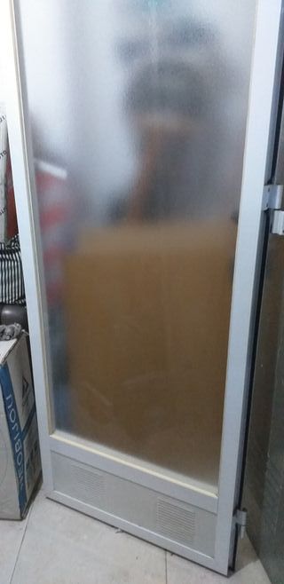 Puerta aluminio blanca para cocina/galería/terraza