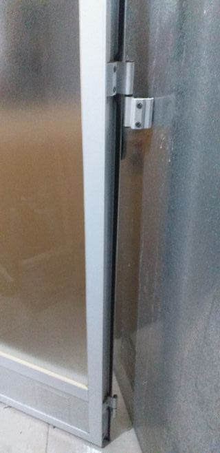 Puerta aluminio blanca para cocina/galería/terraza