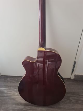 Guitarra Acústica con funda STAG MODELO SW206CE-CS