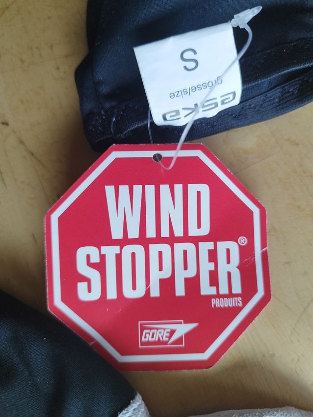 Guantes wind stopper gore