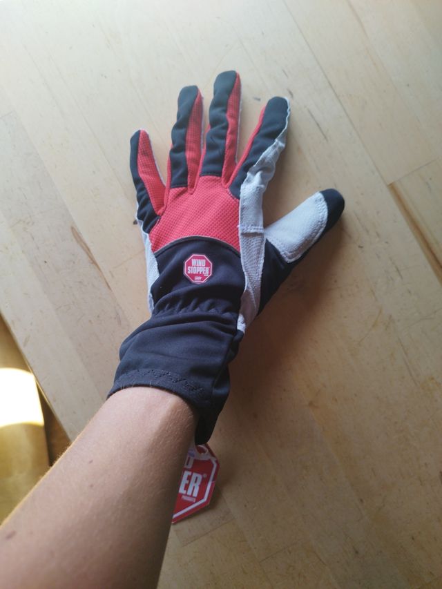 Guantes wind stopper gore