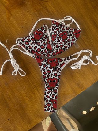Bikini La mafia del amor